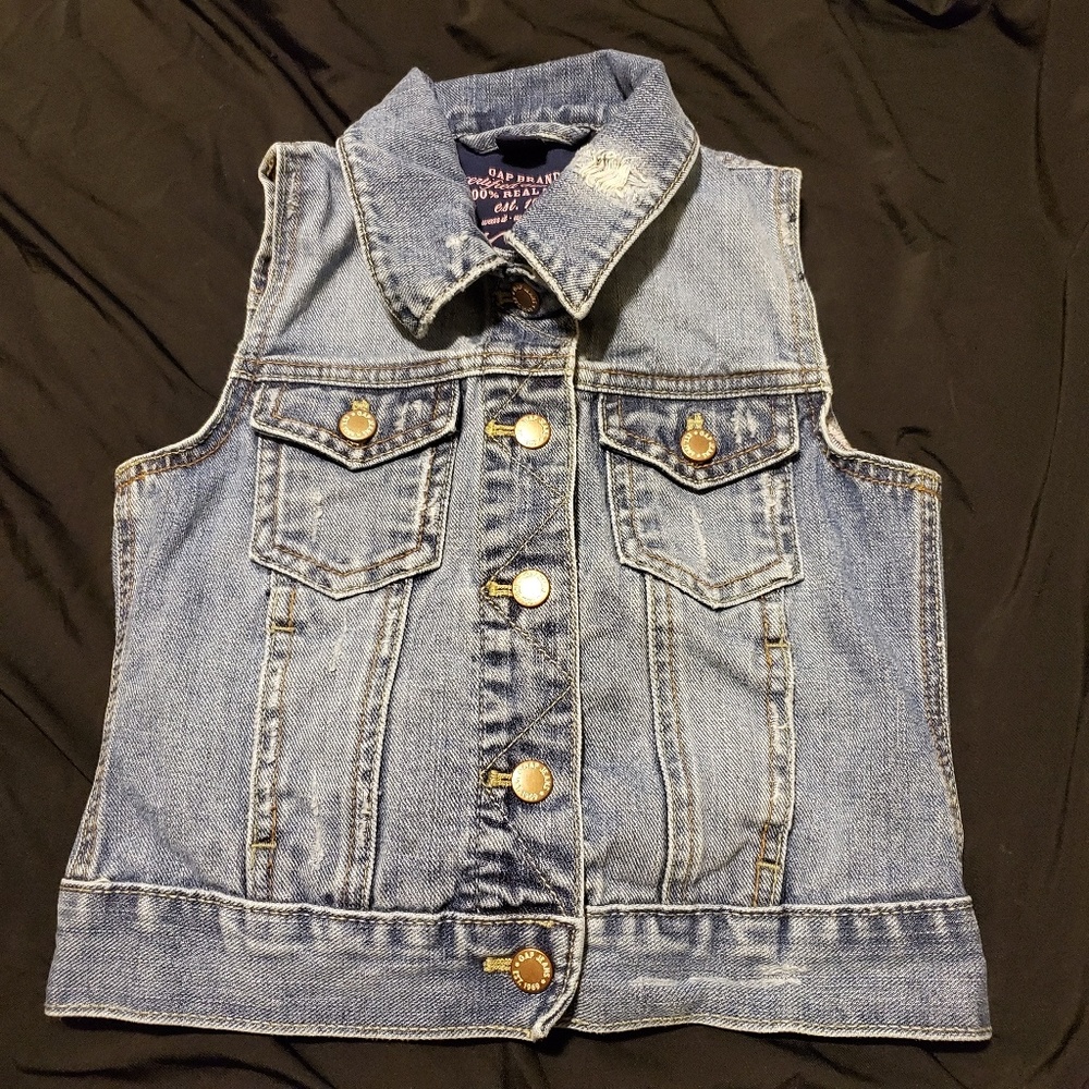 Girls GAP denim distressed Jean Vest 6 - 7